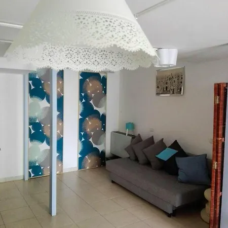 Appartement Comfortable In 60 Sqm Air Conditioning *