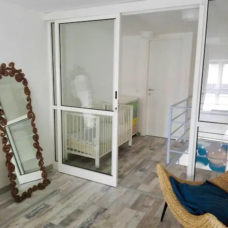 Appartement Comfortable In 60 Sqm Air Conditioning Matera